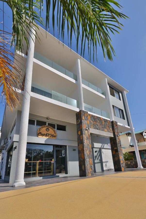 Oceanbreeze Apartments Mont Choisy Exterior foto