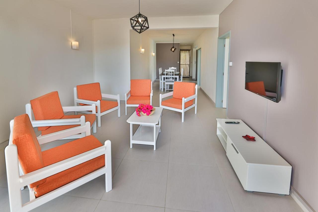 Oceanbreeze Apartments Mont Choisy Exterior foto